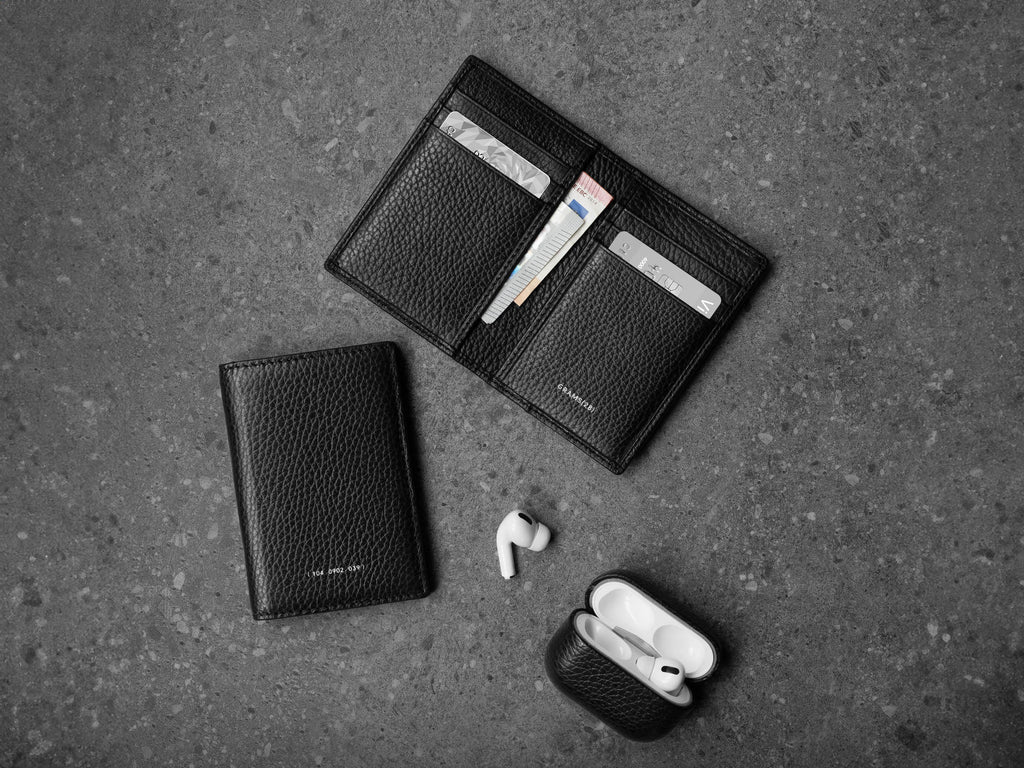 Grams(28) 104 Slim Fold-Out Wallet