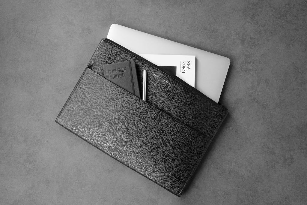 Grams(28) 120 Leather Folio for MacBook Pro 14