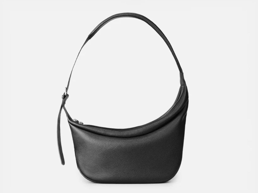 Grams(28) 192 Essential Half Moon Bag - Pebbled Black