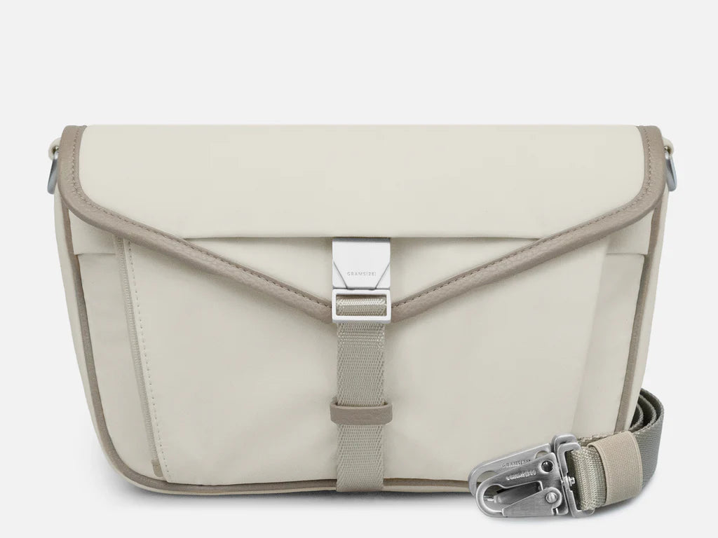 Grams(28) 703 Urban Bottle Sling