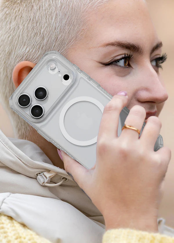 ITSKINS iPhone 17 Series Hybrid R Clear Case