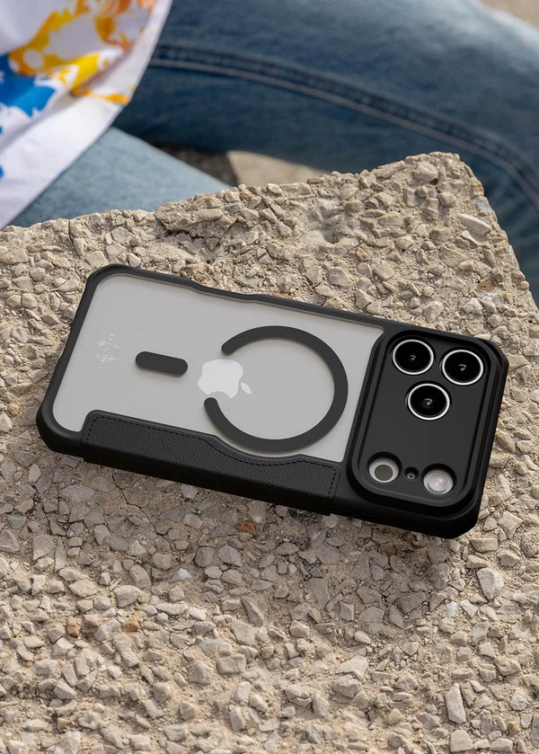 ITSKINS iPhone 18 / 17 Pro Hybrid R MagFolio (MagSafe Compatible) - Black and Transparent