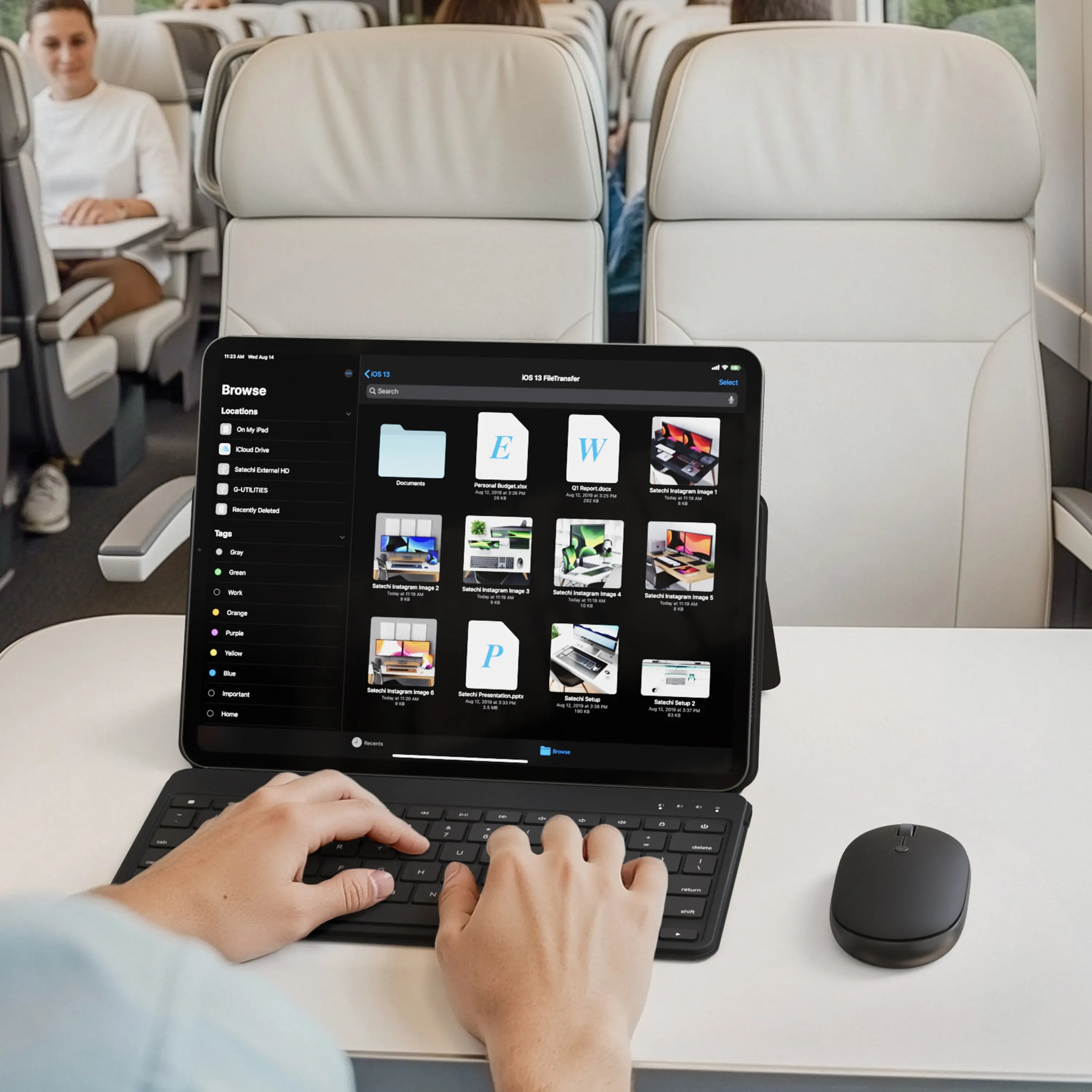 Satechi OntheGo™ Bluetooth Keyboard with Stand