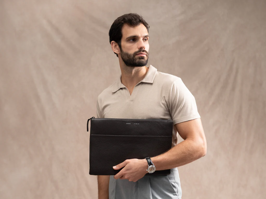 Grams(28) 118 Leather Folio for Macbook Air 15"/Pro 16"