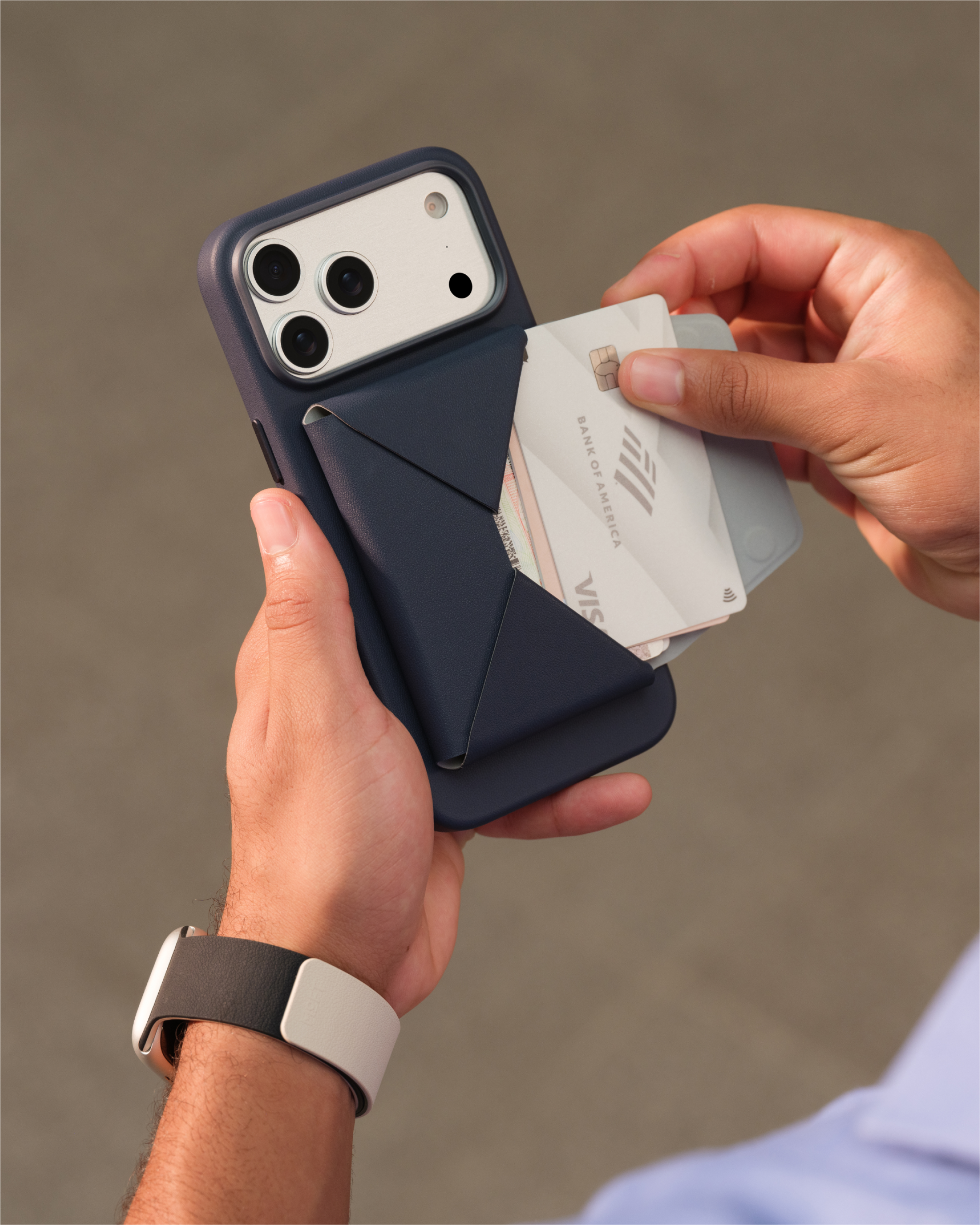 MOFT Snap Field Wallet with Stand/No Stand MOVAS™ (MagSafe Compatible)