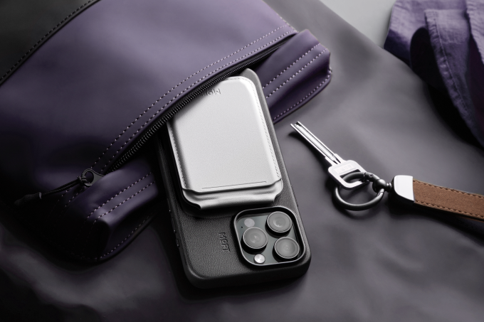 MOFT Snap Flash Wallet Stand (Magnetic Charging Compatible)