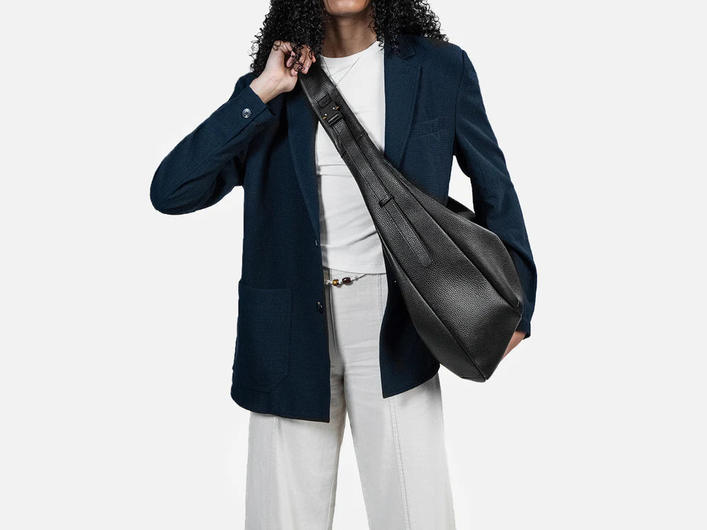 Grams(28) 191 Rio Crossbody Bag - Pebbled Black