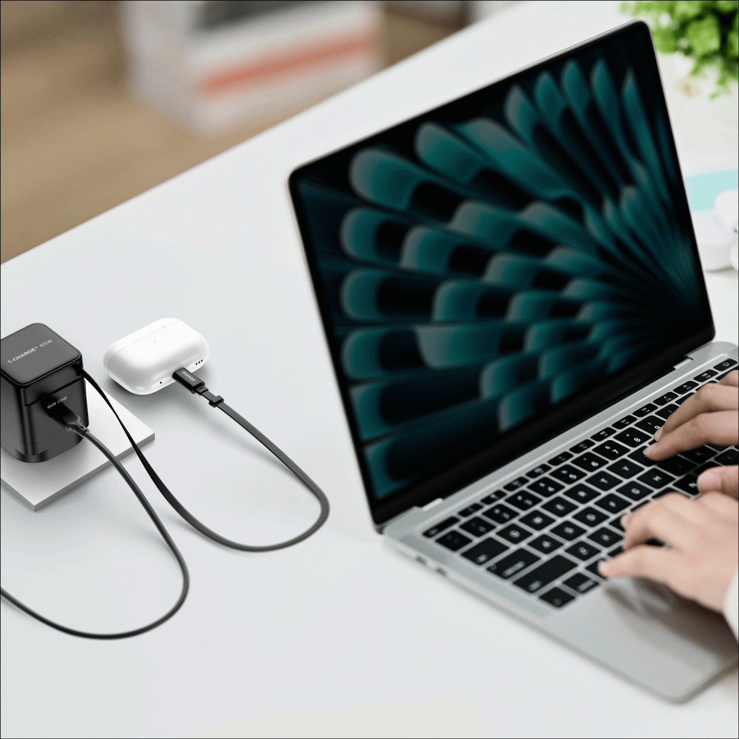 Momax UM76 Compact 65W GaN Charger with Built-in USB-C Cable for Laptop & Mobile Devices