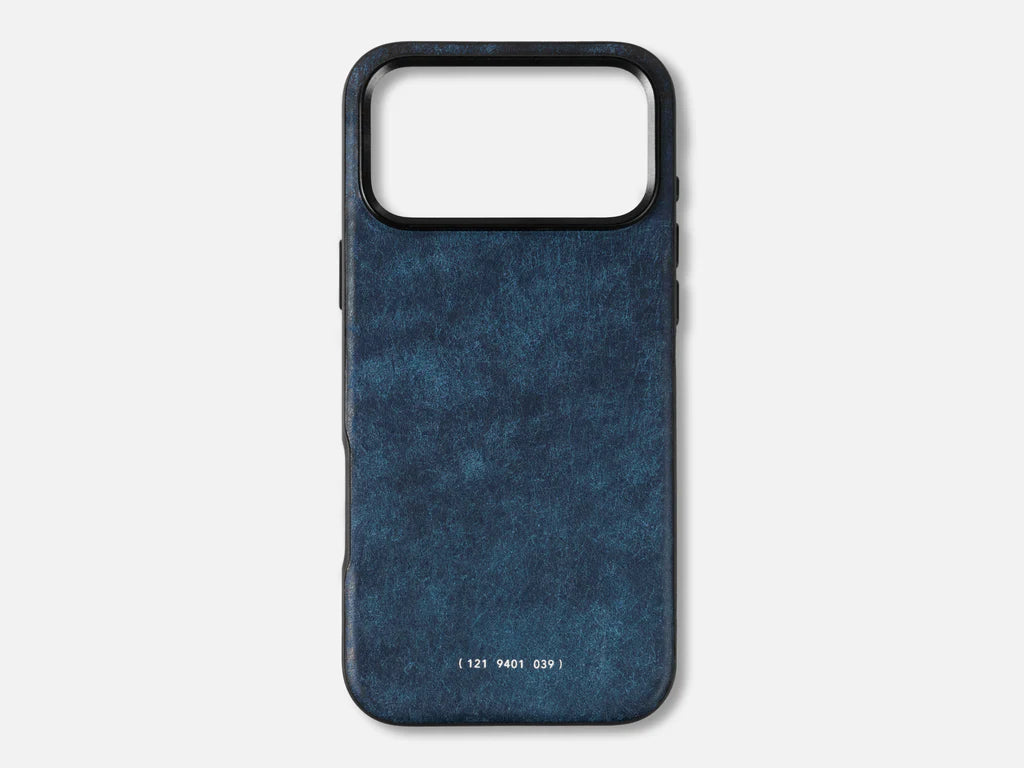 Grams(28) 121 MagSafe Leather Snowflake Case for iPhone 17 Pro Max