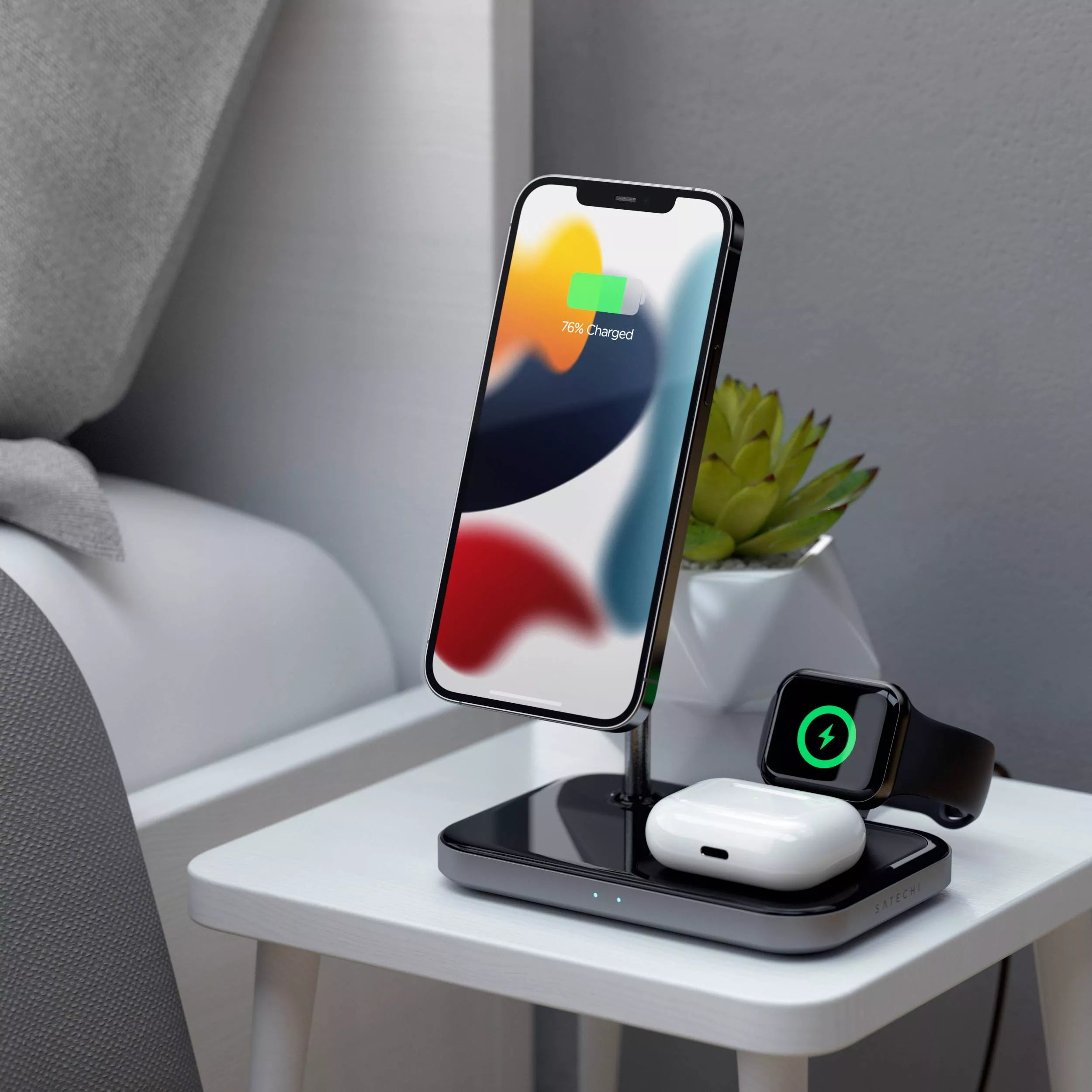 Satechi 3-in-1 Magnetic Wireless Charging Stand