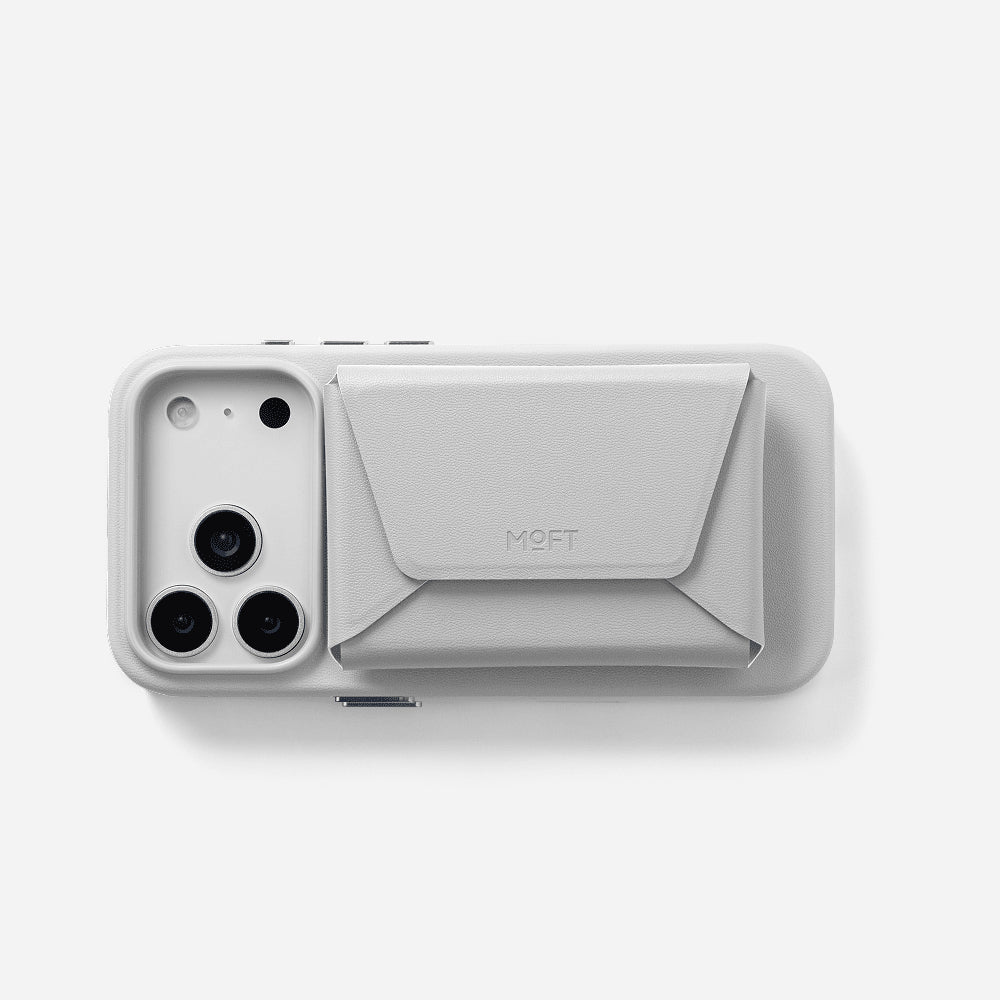 MOFT Trackable Travel Wallet with Stand/without Stand (MagSafe w/ Apple Find My)