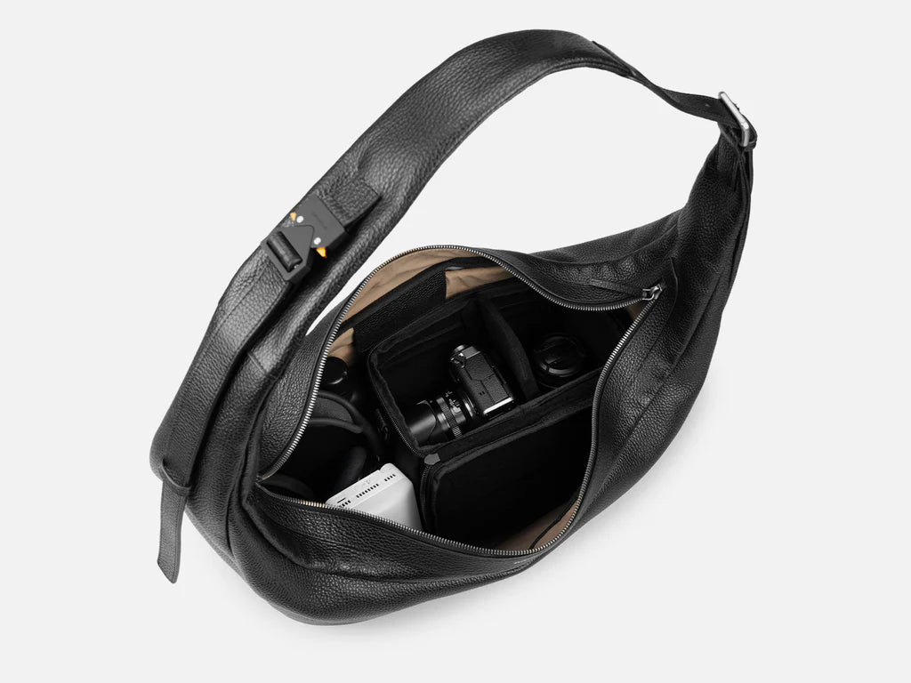 Grams(28) 191 Rio Crossbody Bag - Pebbled Black