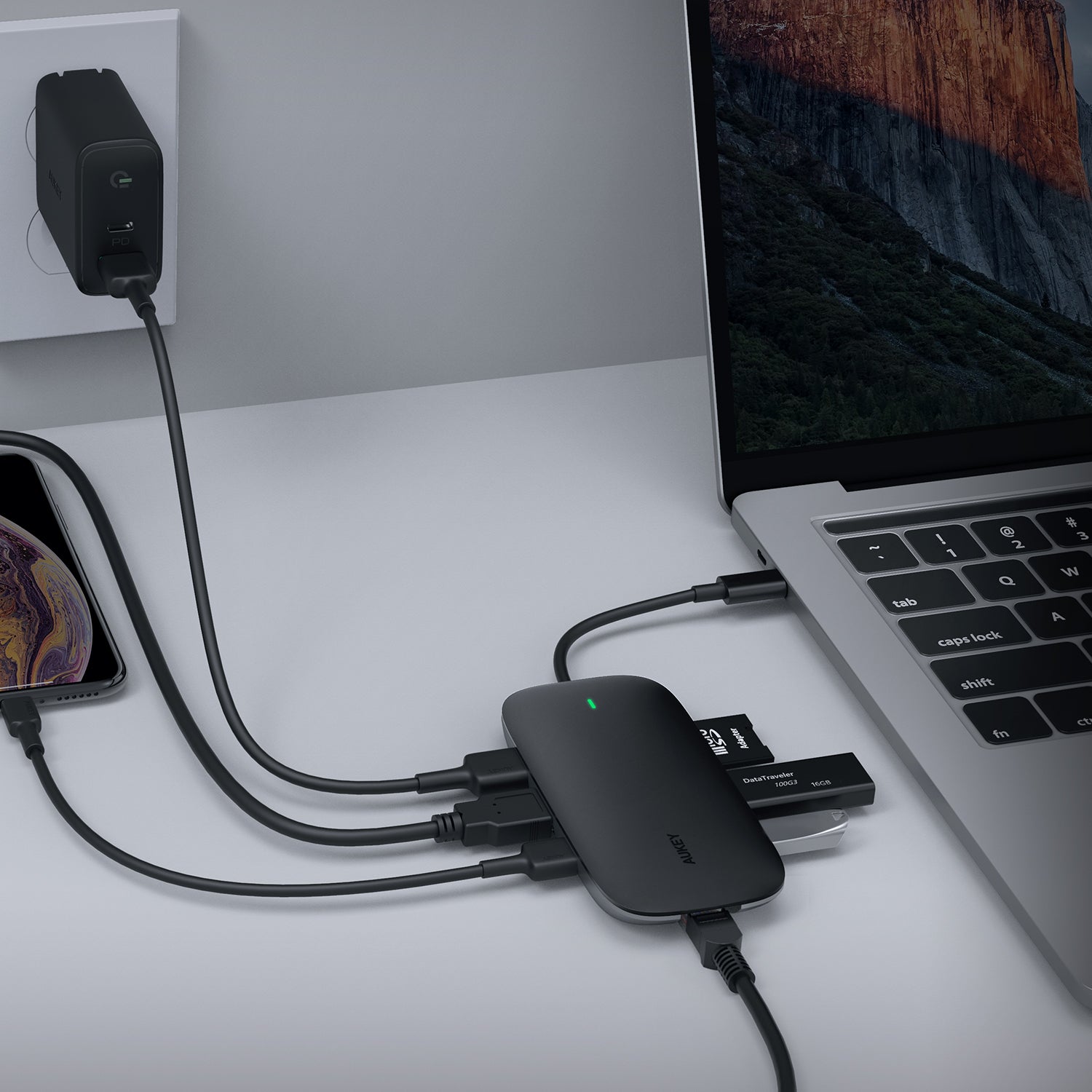 Aukey CB-C71 8 in 1 USB-C Hub