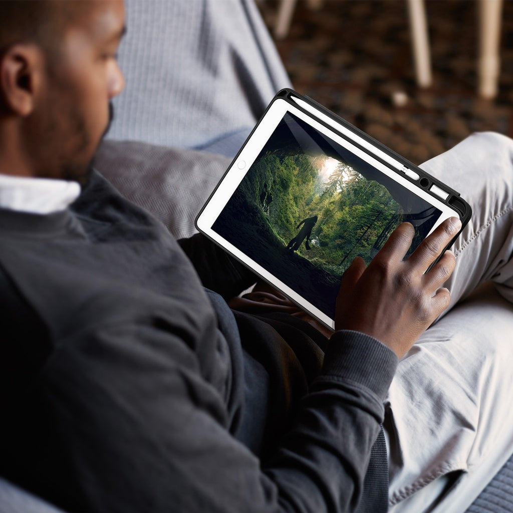 ESR Sentry Magnetic Stand Case for iPad Air 5/4