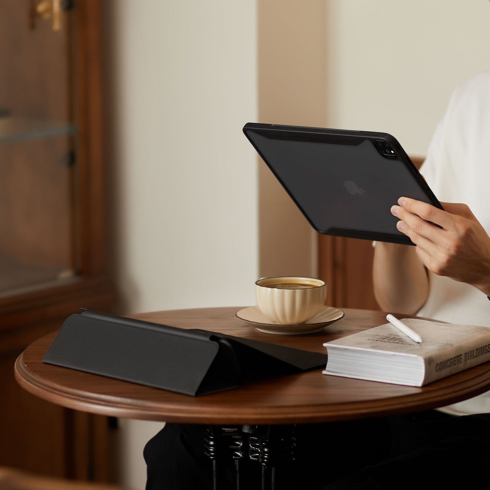 ESR Rebound Hybrid Case 360 for iPad Pro 12.9/11 (2022/2021)