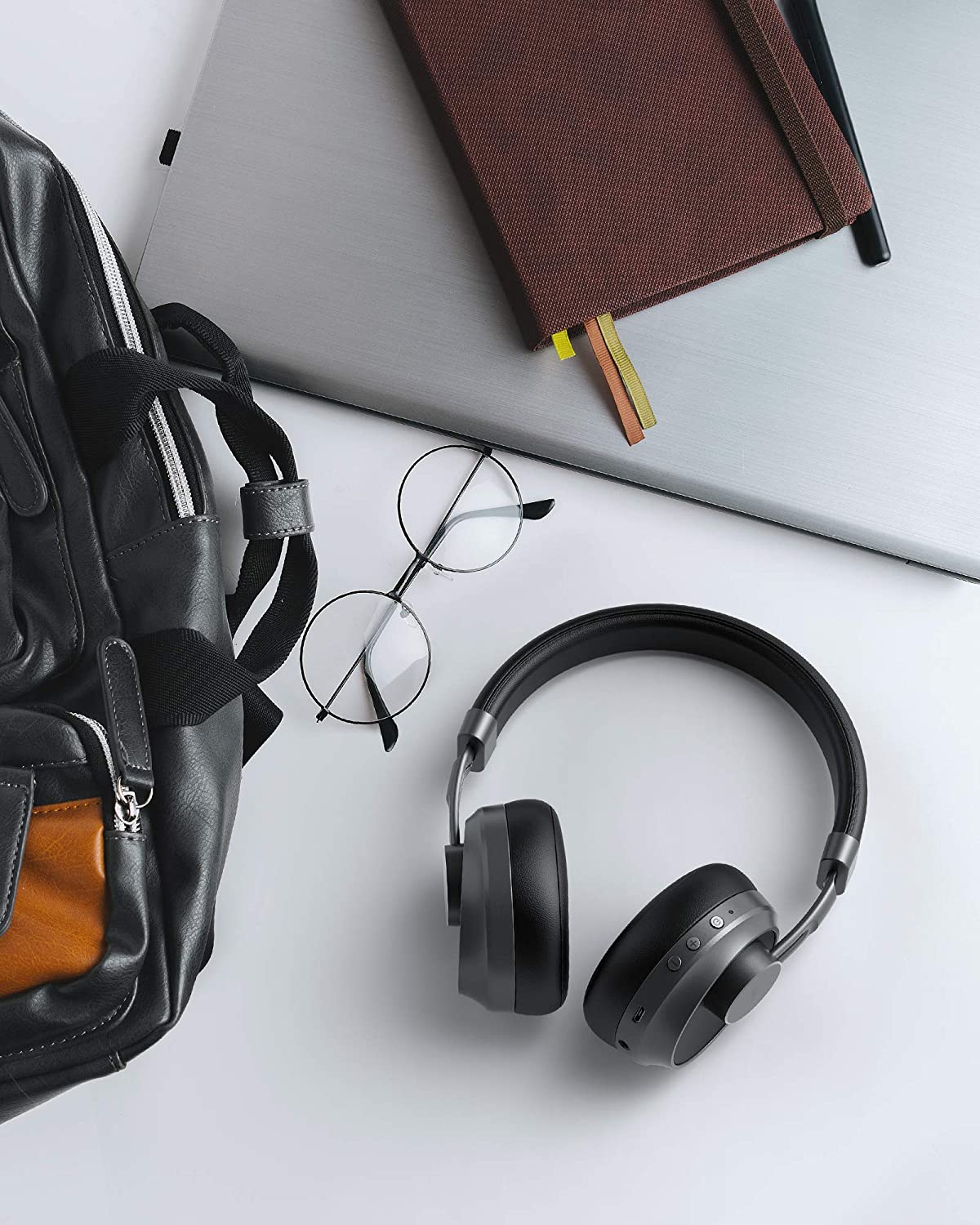 AUKEY EP-B52 Wireless Over-Ear Headphones with Microphones, Bluetooth 5, 25H Playtime, 40mm Dynamic Speaker Drivers