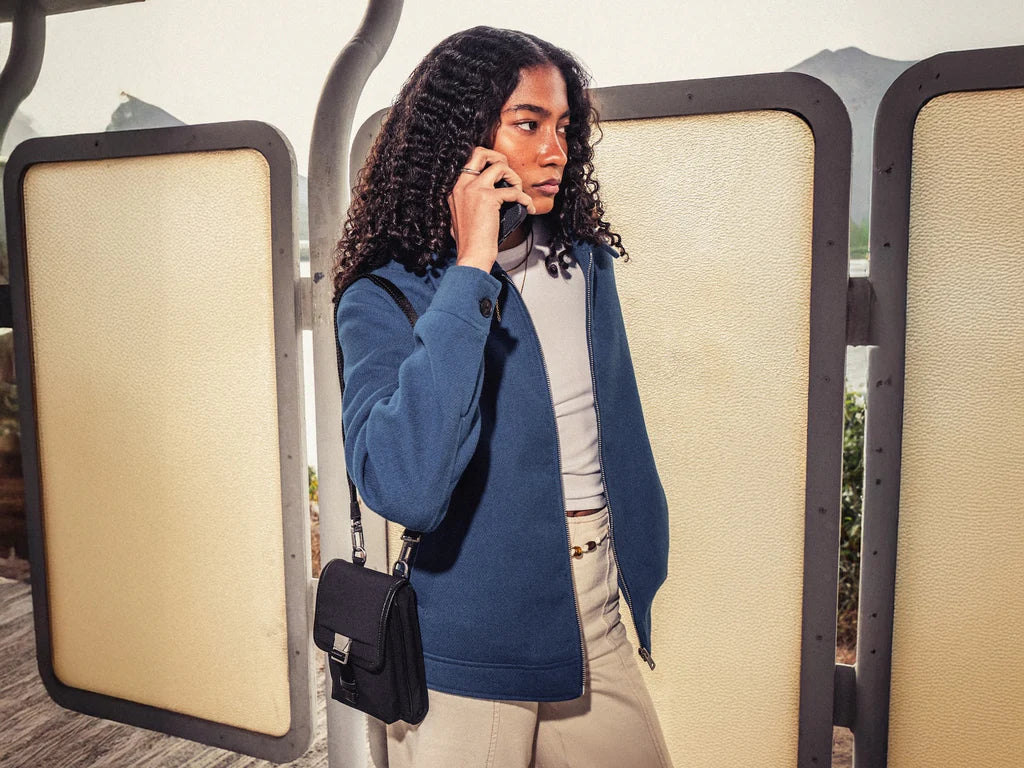 Grams(28) 701 Urban Phone Sling