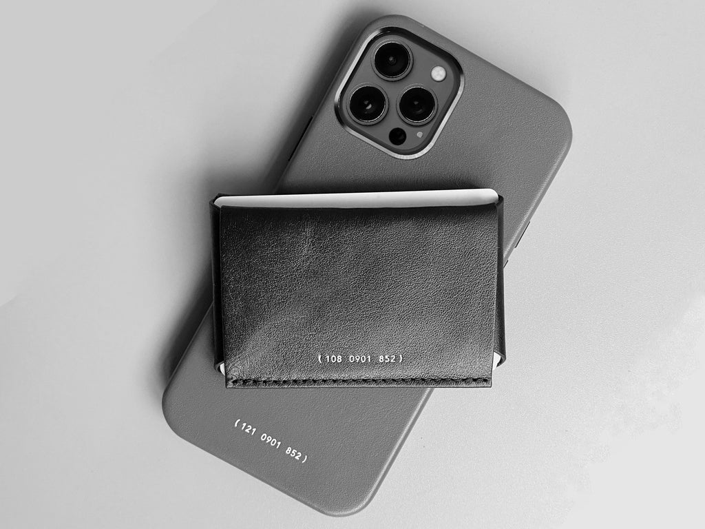 Grams(28) 108 Leather Cardholder