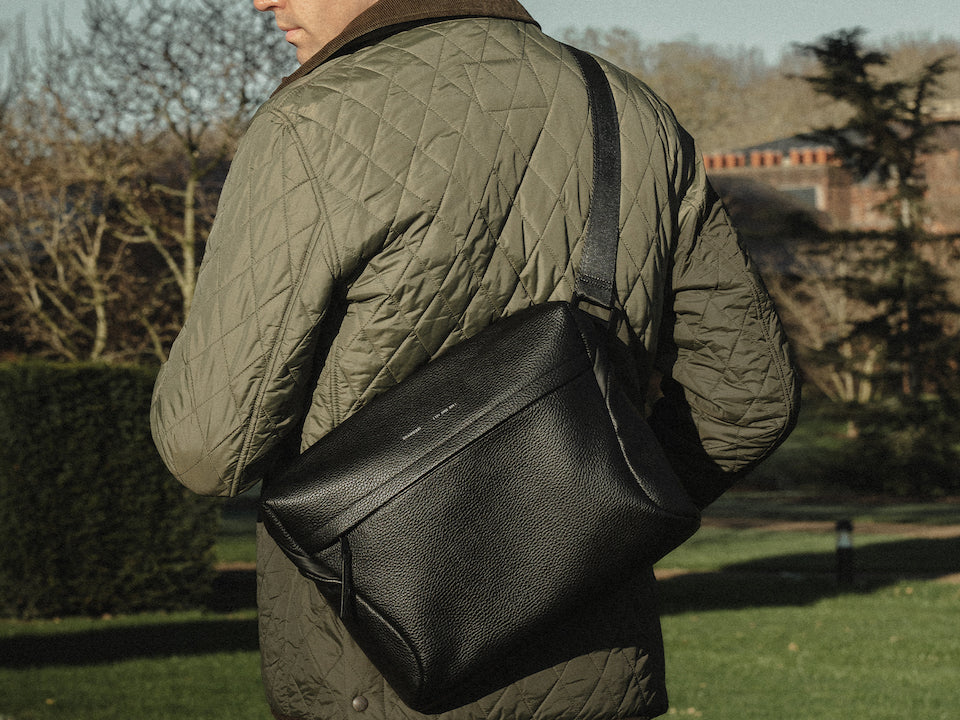 Grams(28) 171 Laptop Sling