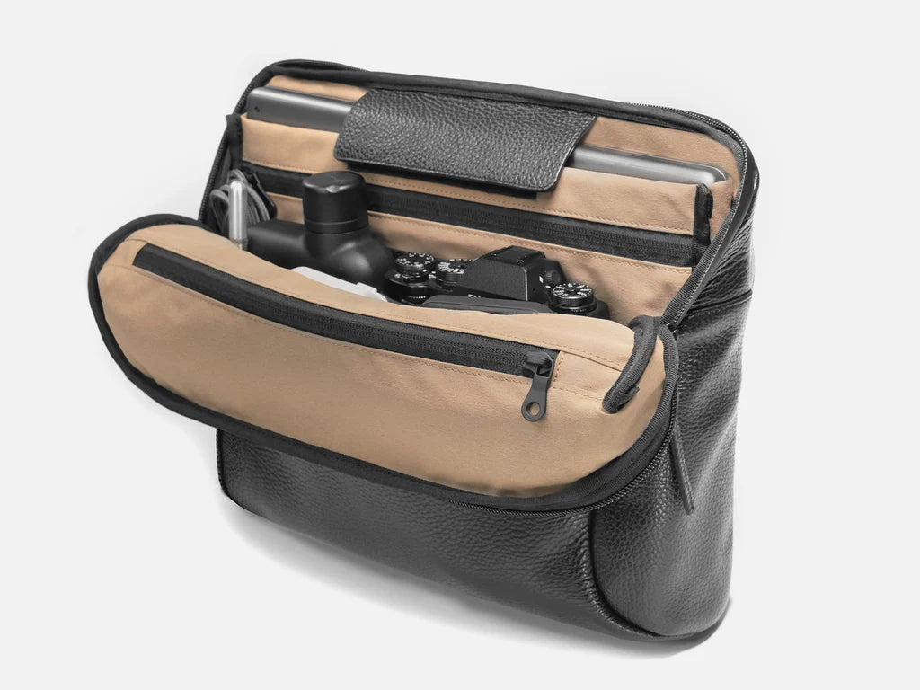 Grams(28) 171 Laptop Sling