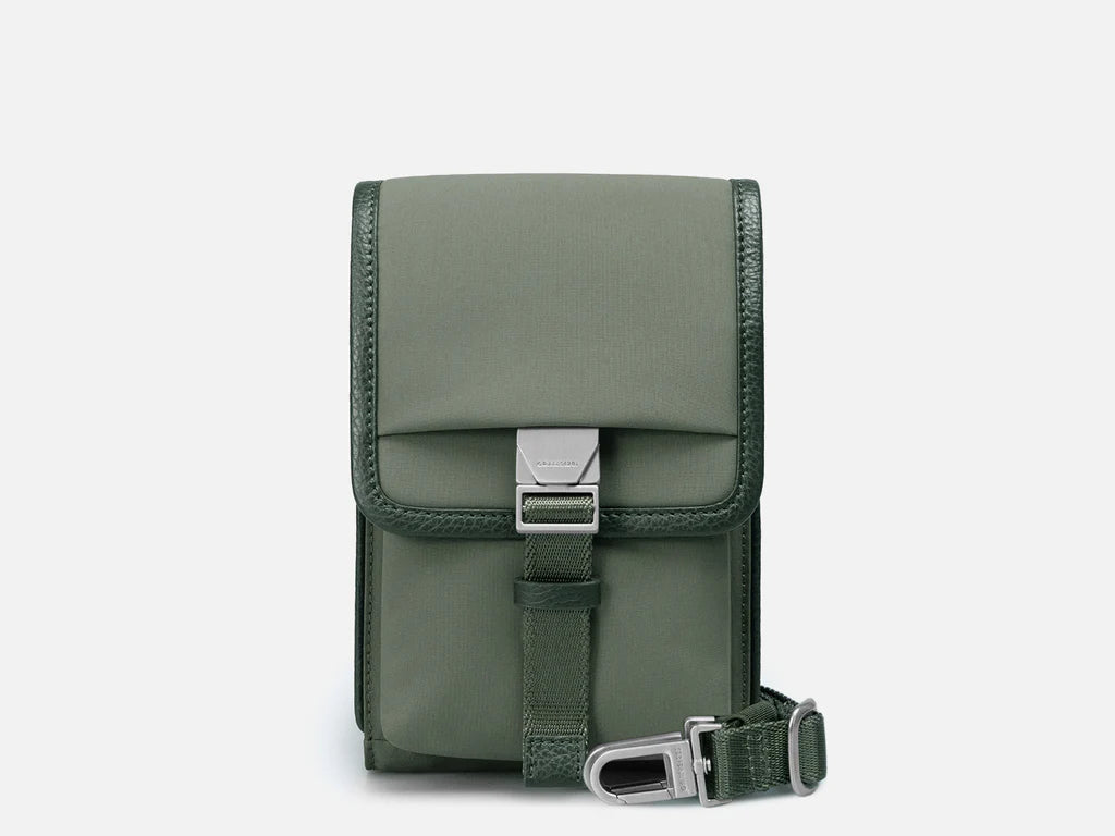 Grams(28) 701 Urban Phone Sling