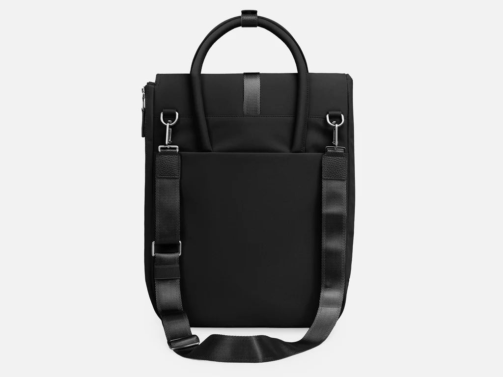 Grams(28) 704 Urban Folio Bag