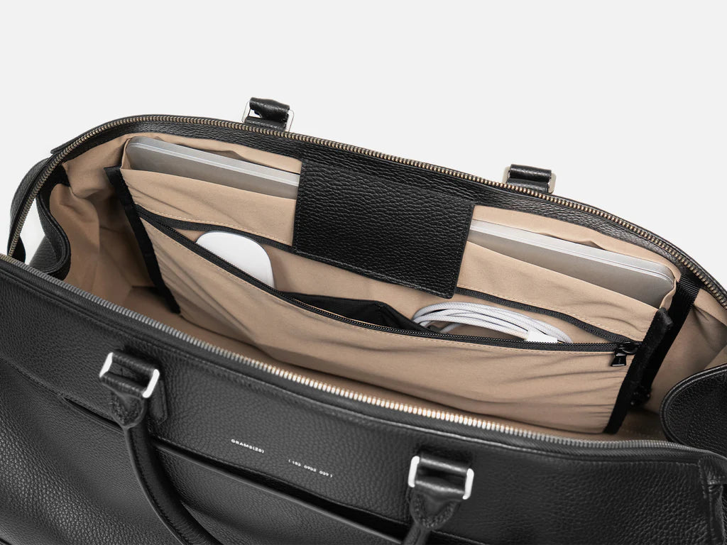 Grams(28) 183 XL Duffle Bag - Pebbled Black