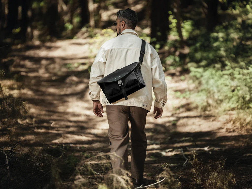 Grams(28) 302 Adventure Sling