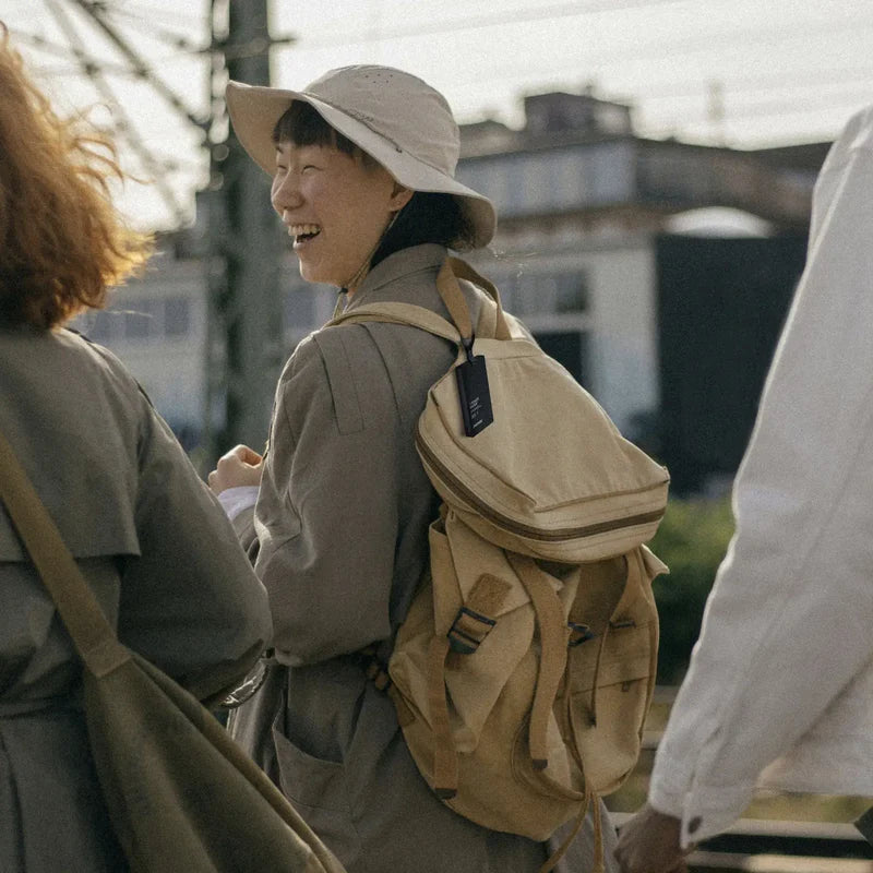 Momax BR16 1-Power Badge+ Rechargeable Battery with Find My Locator