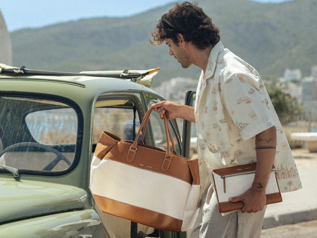 Grams(28) 184 Weekender Tote Bag Canvas Version - Pebbled Lion x La Siesta