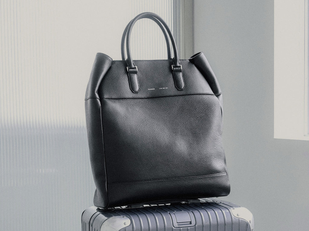 Grams(28) 185 Tote Bag - Pebbled Black