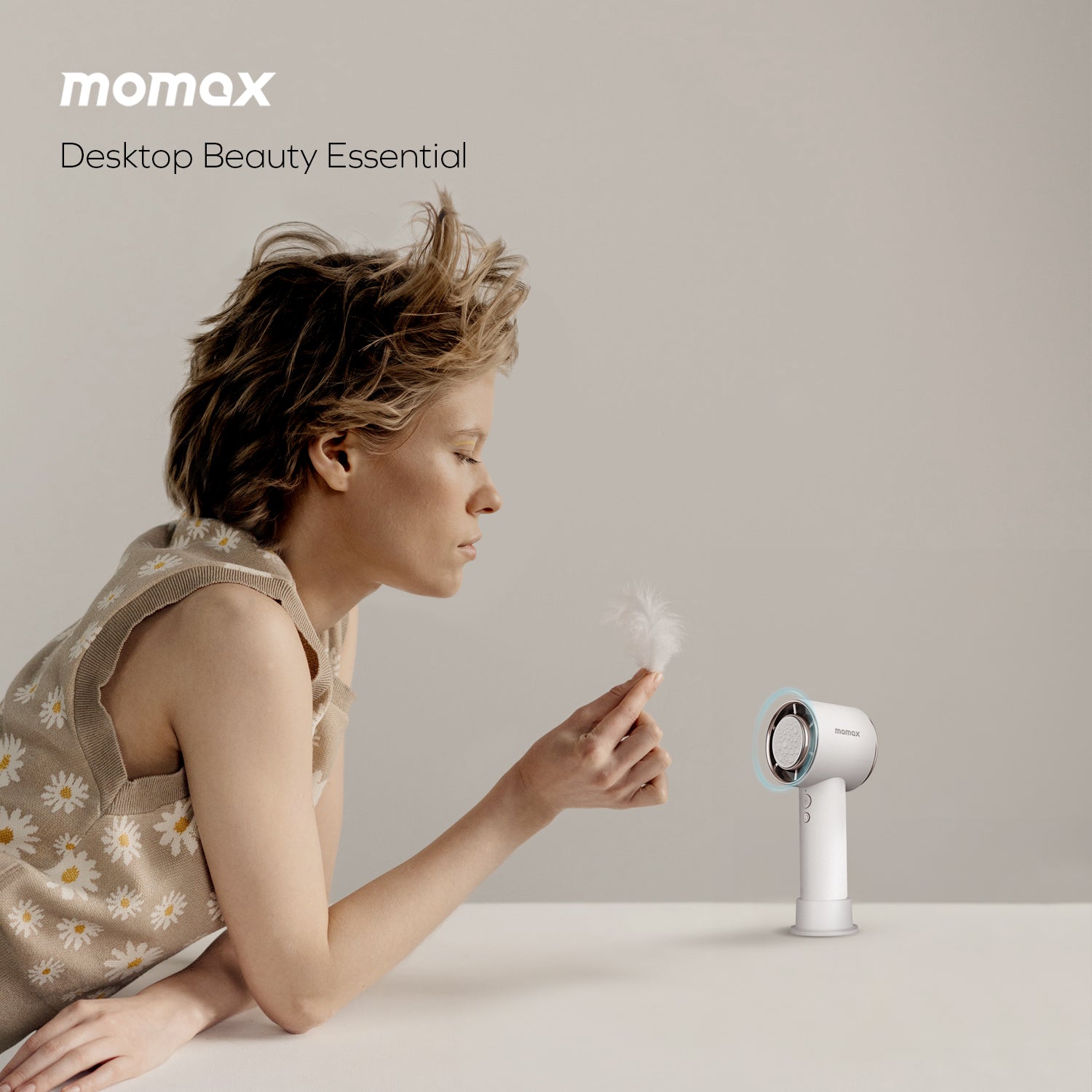 Momax IF15W Ultra Freeze Portable Icy Cooling Fan