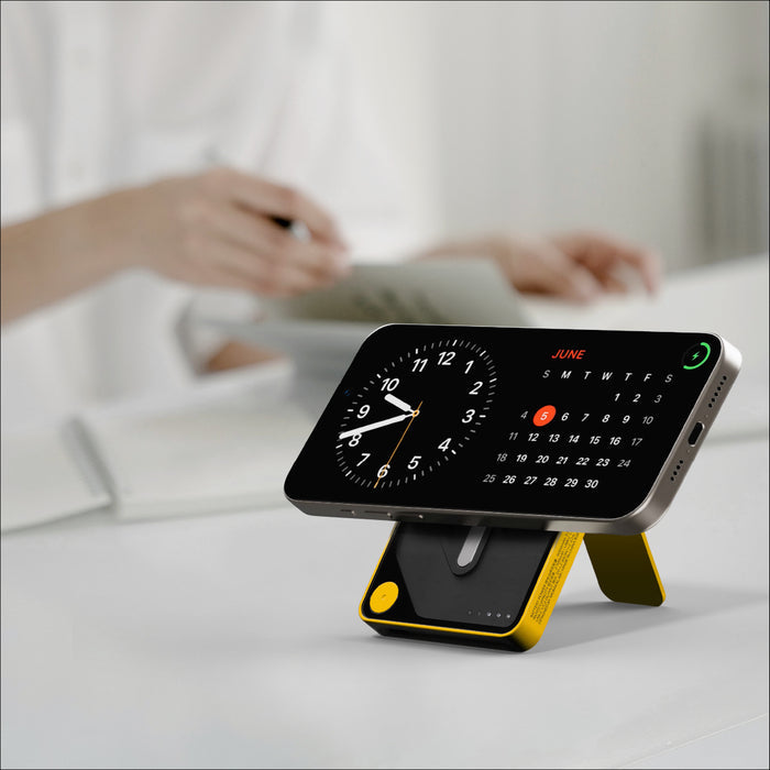 [CCC Certified] Momax IP131 1-Power X Pro Magnetic Wireless Power Bank 5000mAh With Built-In USB-C Cable