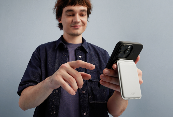 MOFT Snap Flash Wallet Stand (Magnetic Charging Compatible)