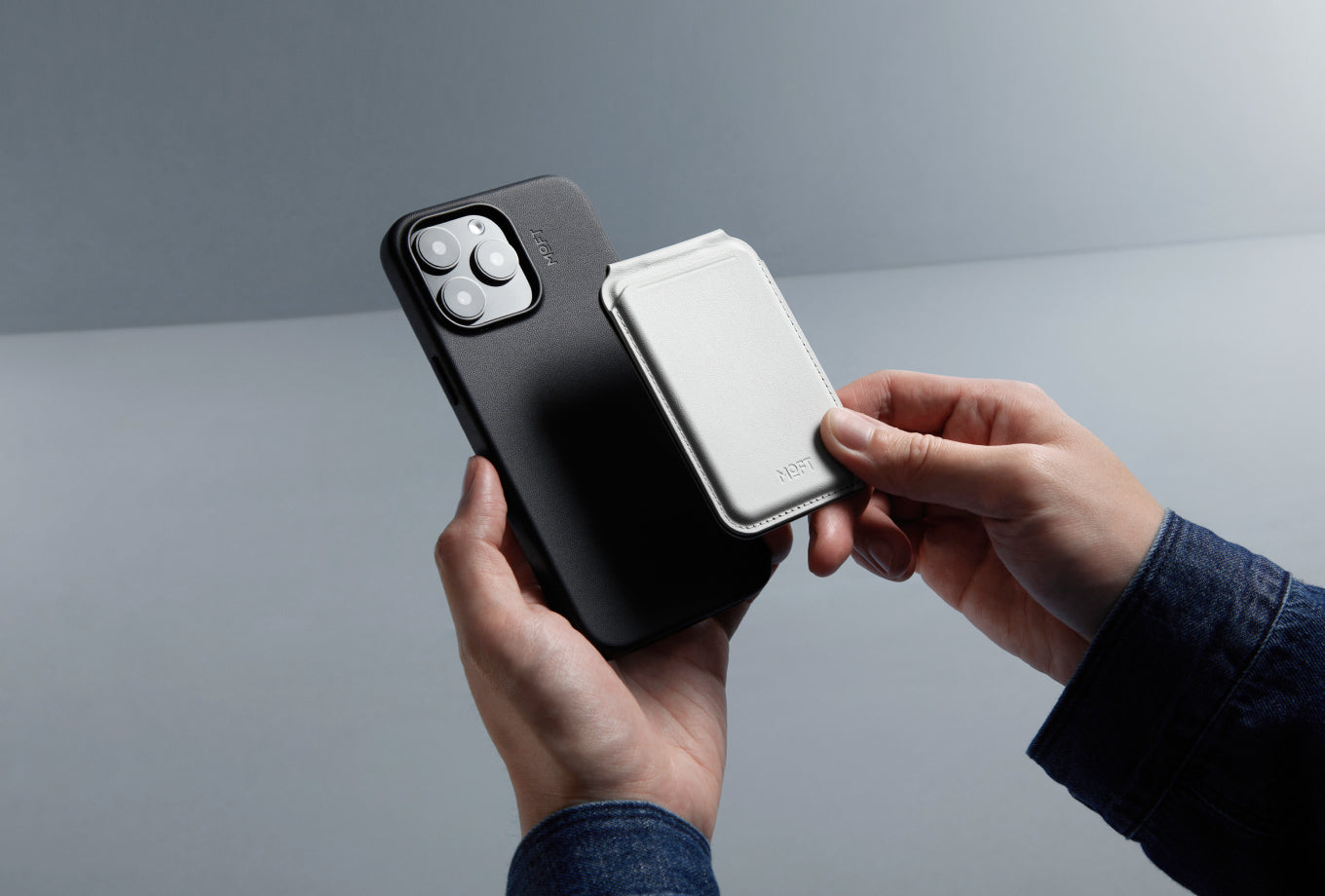 MOFT Snap Flash Wallet Stand (Magnetic Charging Compatible)