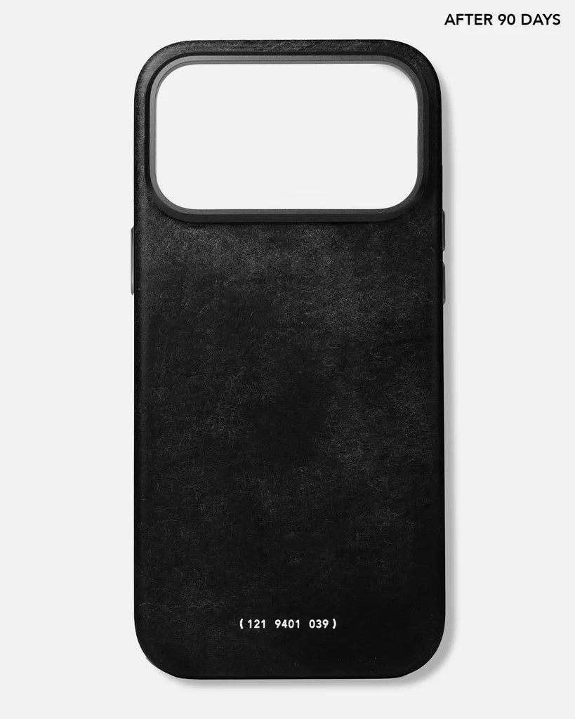 Grams(28) 121 MagSafe Leather Snowflake Case for iPhone 18 Pro / Pro Max