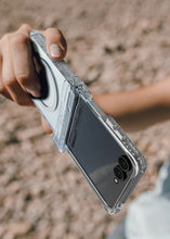 Load image into Gallery viewer, ITSKINS Samsung Galaxy Z Flip 7 Hybrid R Clear Hinge (MagSafe Compatible)
