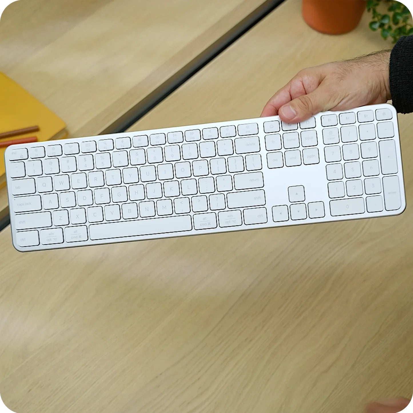 Satechi Slim EX3 Wireless Keyboard