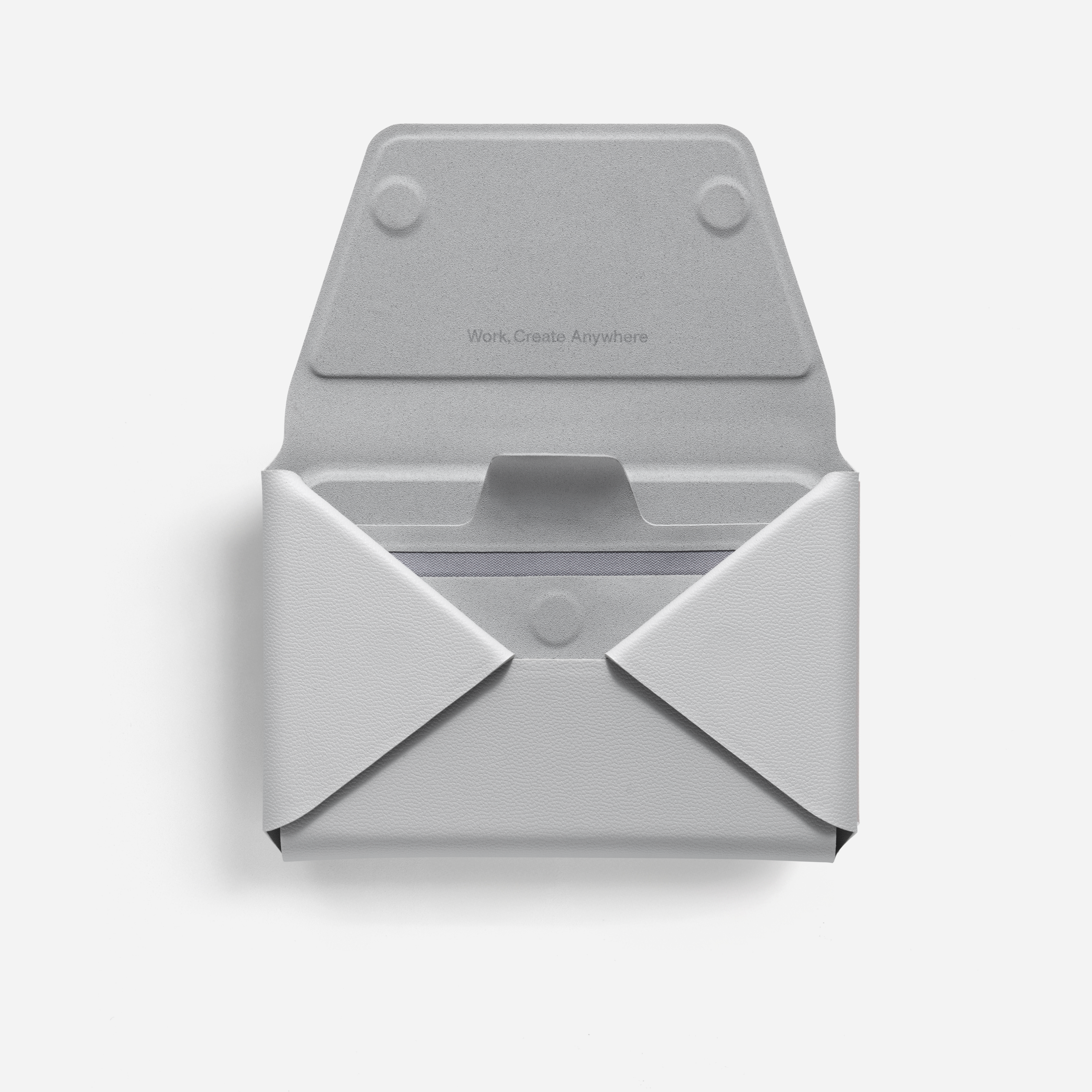 MOFT Snap Field Wallet with Stand/No Stand MOVAS™ (MagSafe Compatible)