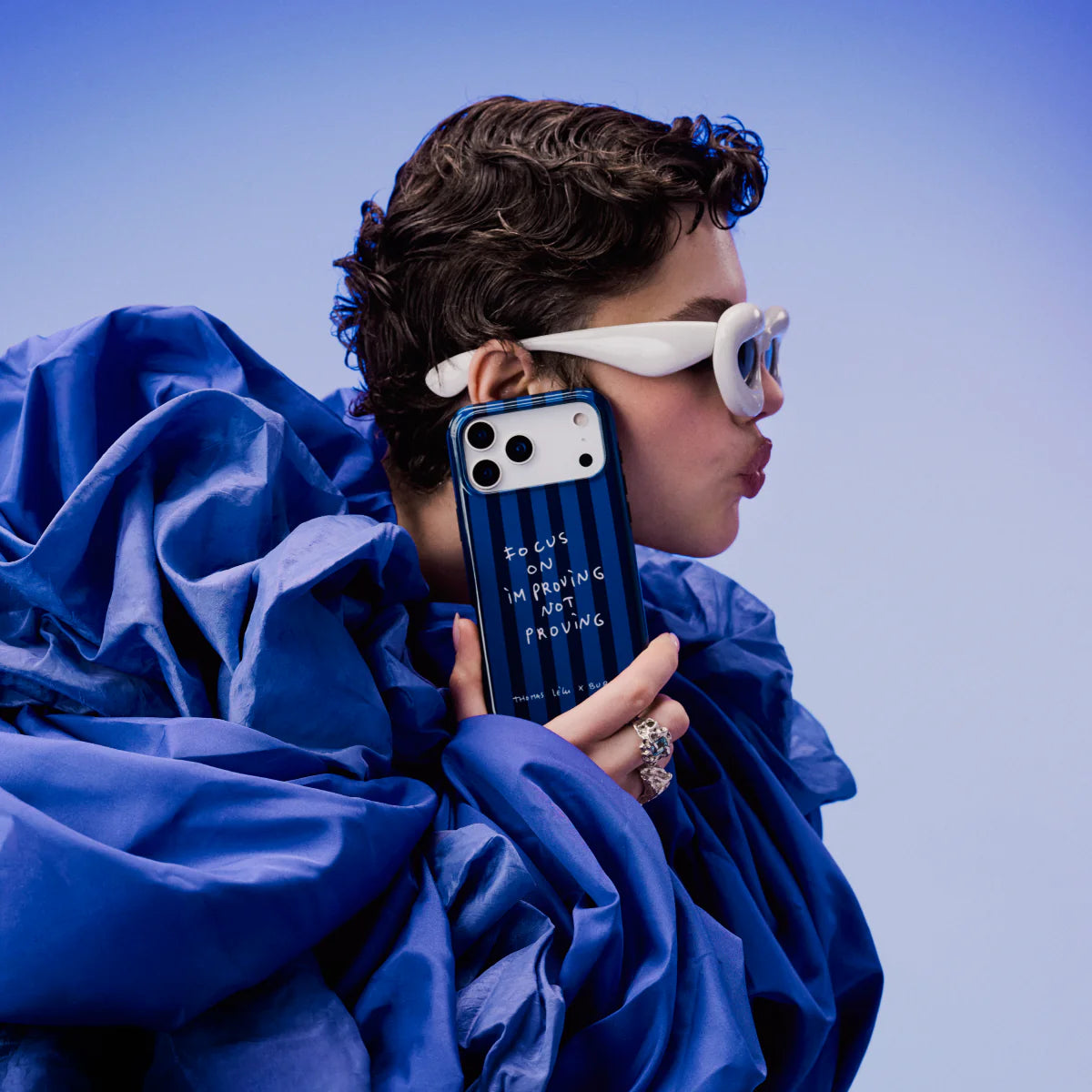 BURGA iPhone 17 Pro Max / 17 Pro Focus On Tough MagSafe Case