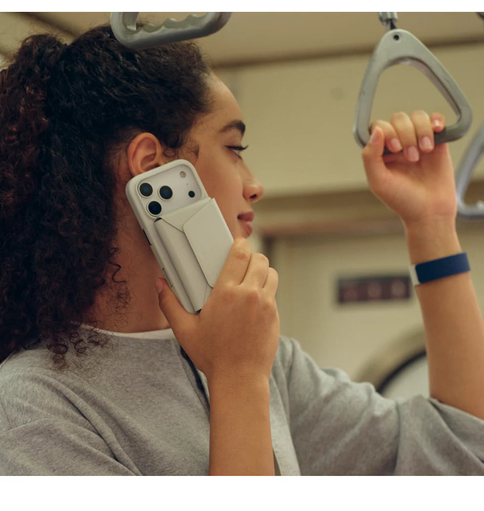 MOFT Snap Field Wallet with Stand/No Stand MOVAS™ (MagSafe Compatible)