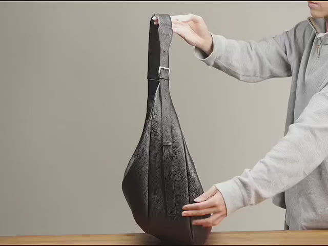 Grams(28) 191 Rio Crossbody Bag - Pebbled Black