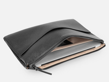 Load image into Gallery viewer, Grams(28) 118 Leather Folio for Macbook Air 15&quot;/Pro 16&quot;
