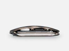 Load image into Gallery viewer, Grams(28) 120 Leather Folio for MacBook Pro 14
