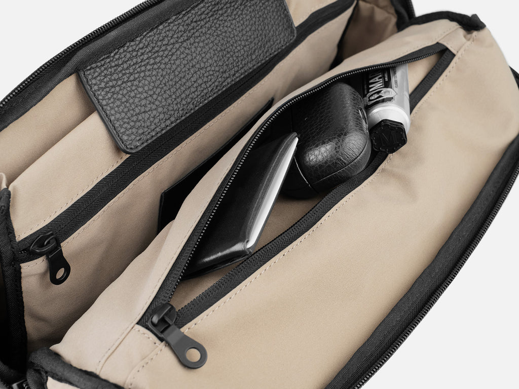 Grams(28) 171 Laptop Sling