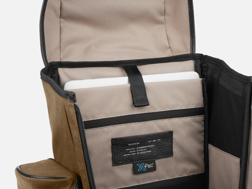 Grams(28) 301 Adventure Backpack