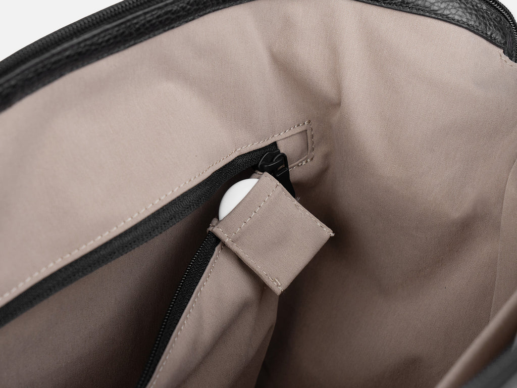 Grams(28) 303 Adventure Duffle