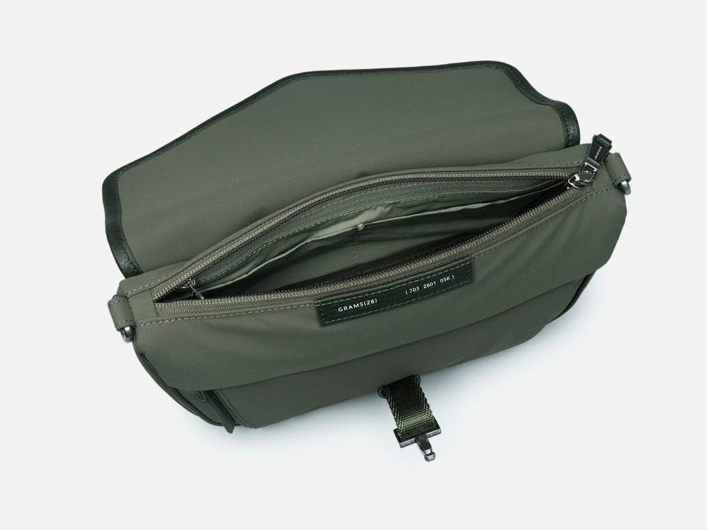 Grams(28) 703 Urban Bottle Sling