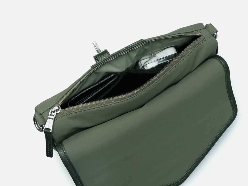 Grams(28) 703 Urban Bottle Sling