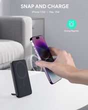 Load image into Gallery viewer, AUKEY PB-MS01 MagLynk 6700mAh Magnetic Wireless Charging Power Bank
